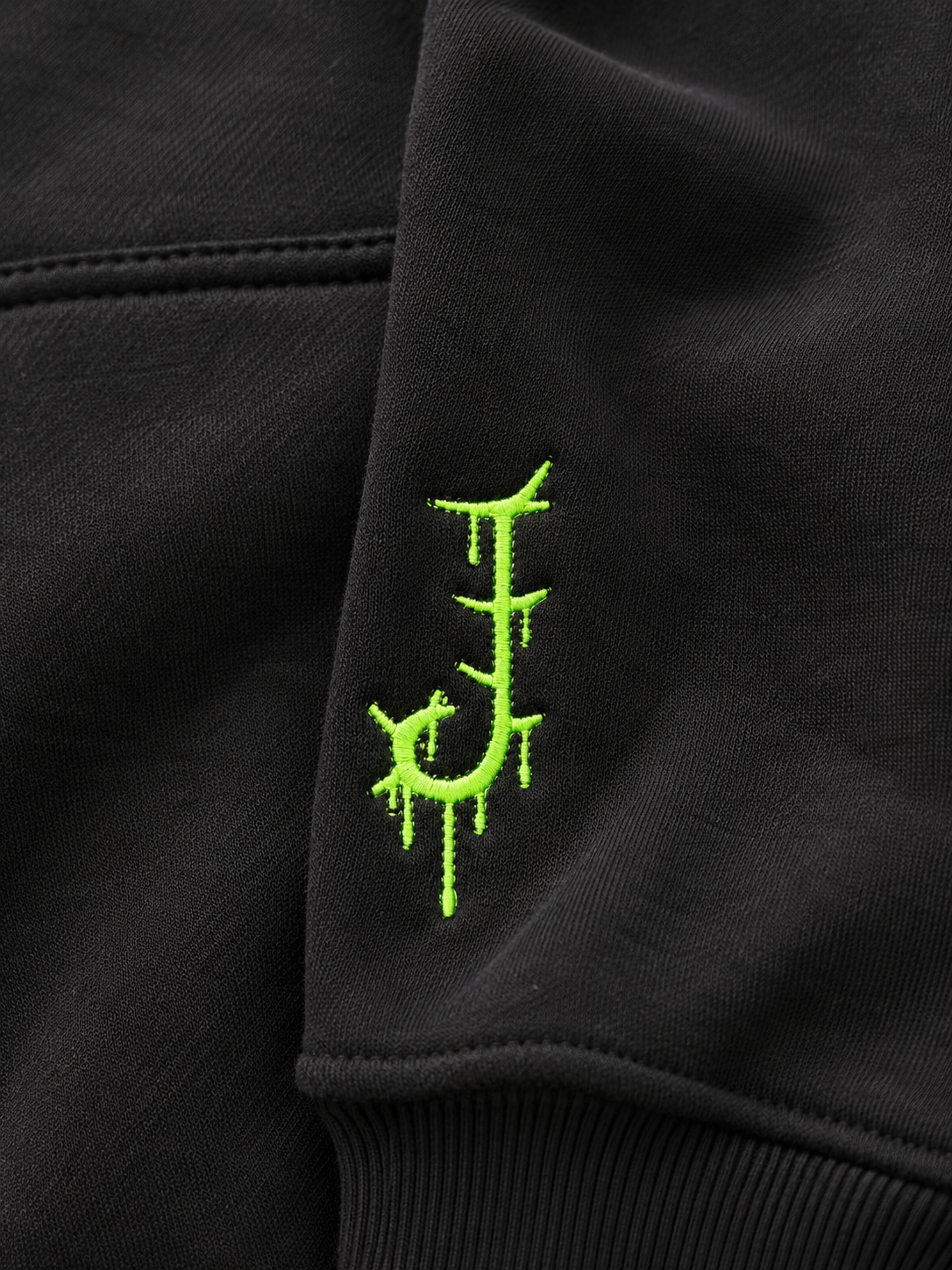 ESCAPE THE NOISE HOODIE - BLACK / GREEN