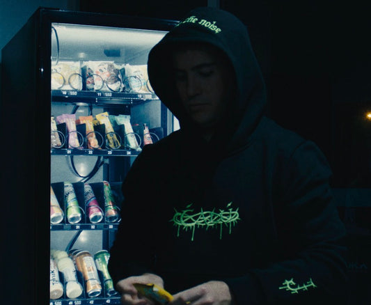 ESCAPE THE NOISE HOODIE - BLACK / GREEN